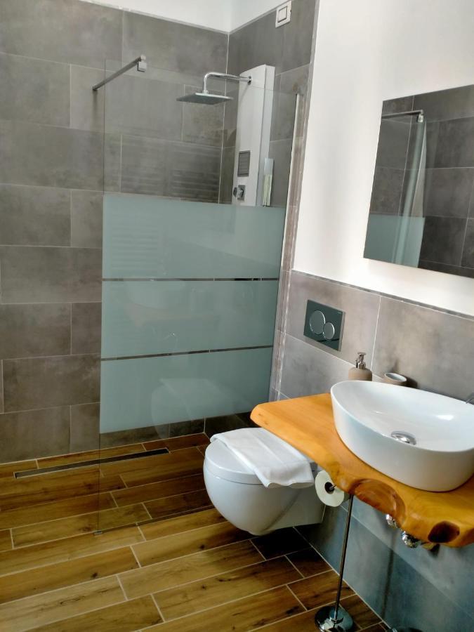 Suite Room Malpensa B&B Cardano Al Campo Eksteriør bilde