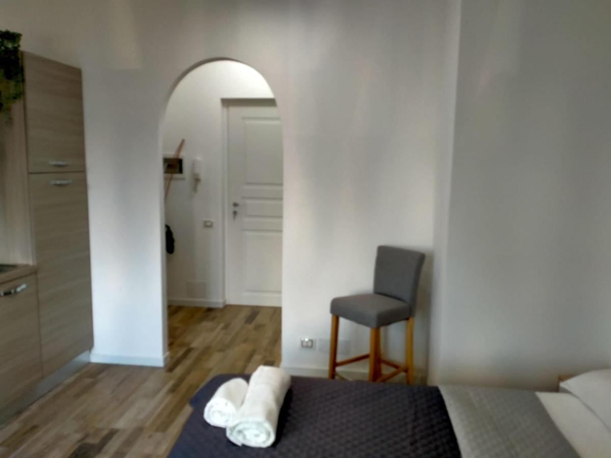 Suite Room Malpensa B&B Cardano Al Campo Eksteriør bilde