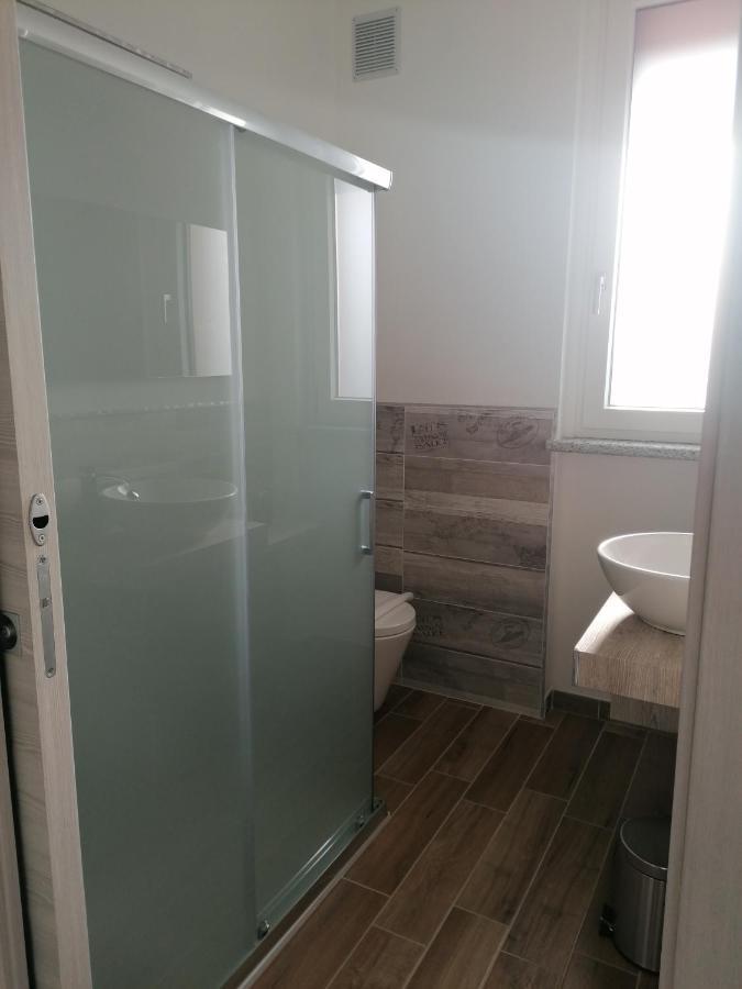 Suite Room Malpensa B&B Cardano Al Campo Eksteriør bilde