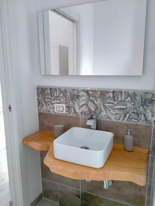 Suite Room Malpensa B&B Cardano Al Campo Eksteriør bilde
