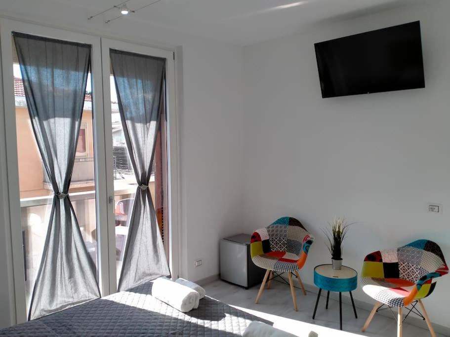 Suite Room Malpensa B&B Cardano Al Campo Eksteriør bilde